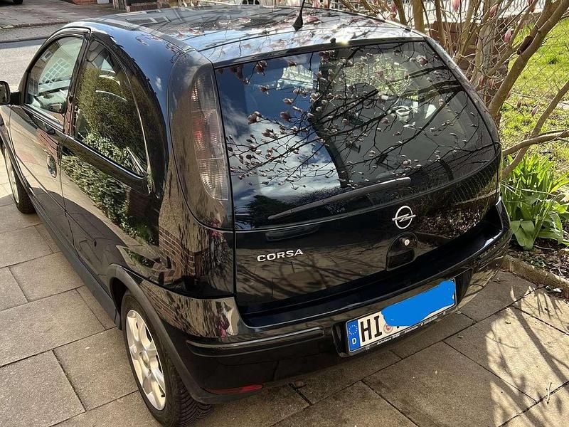 Usata Opel Corsa 60 CV (44 kW) 2006 Nero Utilitaria