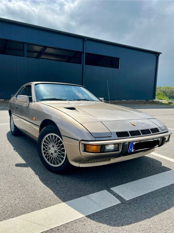 Beige Gebraucht 1983 Porsche 924 Coupé | 7.500 € - Bild 1/4