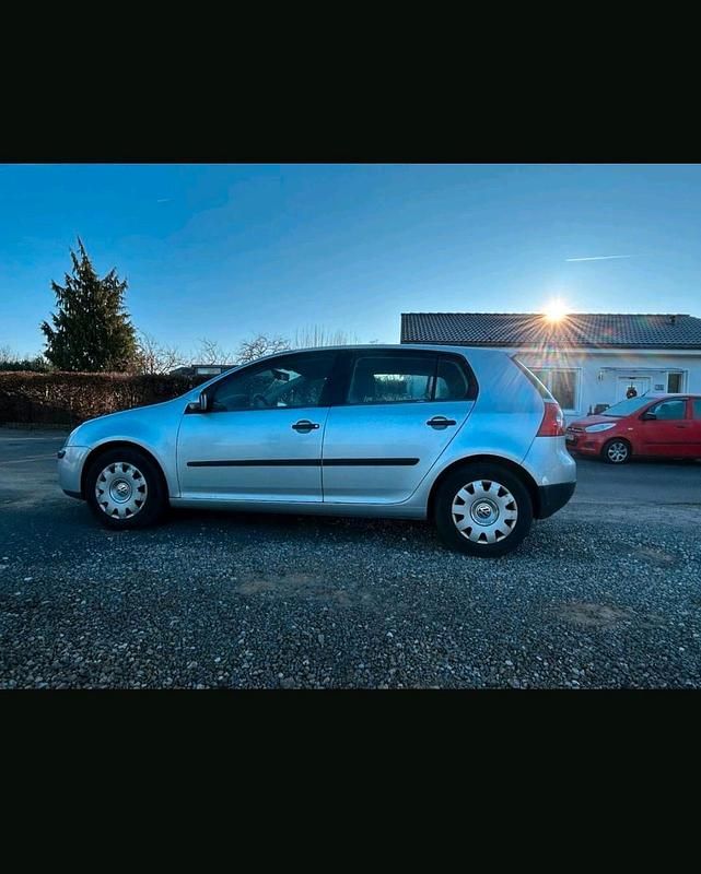 Gebraucht VW Golf V 55 PS (40 kW) 2004 Grau Kleinwagen