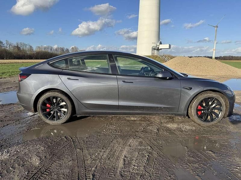 Gebraucht Tesla Model 3 377 kW (513 PS) 2022 Limousine