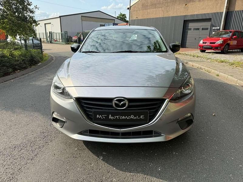 Gebraucht Mazda 3 Prime-Line 101 PS (74 kW) 2015 Plutossilber metallic Kleinwagen
