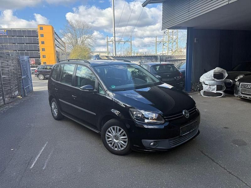 Gebraucht VW Touran Trendline 105 PS (77 kW) 2012 Schwarz Van / Kleinbus