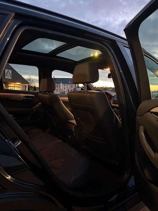 Gebraucht BMW X1 190 PS (139 kW) 2012 Schwarz SUV