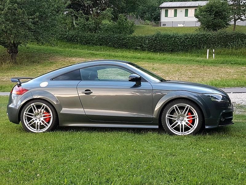 Gebraucht Audi TT 211 PS (155 kW) 2014 Grau Coupé