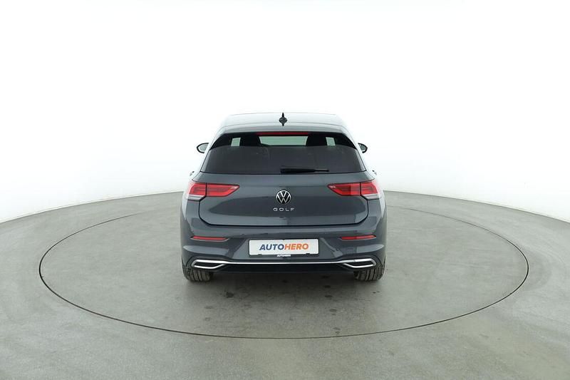 Gebraucht VW Golf VIII Style 190 PS (139 kW) 2022 Grau Limousine