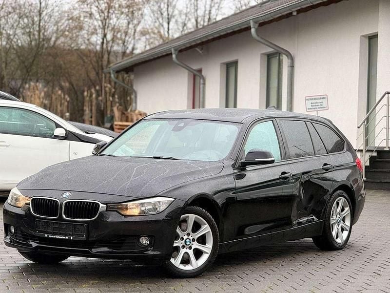 Gebraucht BMW 325 Sport Line 218 PS (160 kW) 2014 Schwarz Kombi