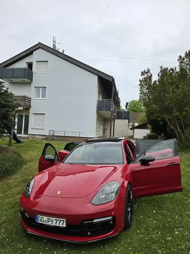 Gebraucht Porsche Panamera GTS 460 PS (338 kW) 2019 Rot Kleinwagen