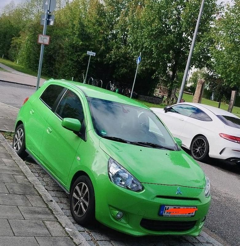 Grün Gebraucht 2015 Mitsubishi Space Star Kleinwagen | 2.050 € (Guter Preis) - Bild 1/4