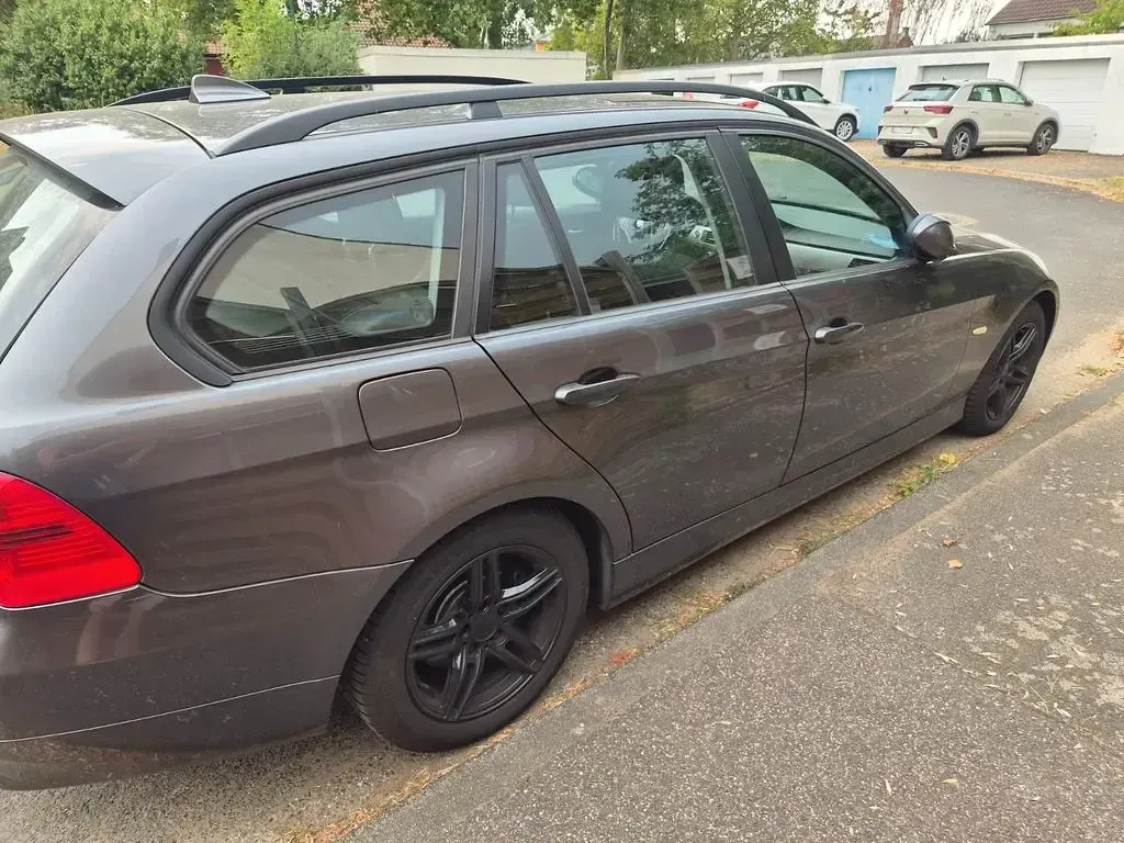 Gebraucht BMW 320 Performance 177 PS (130 kW) 2007 Grau Kombi