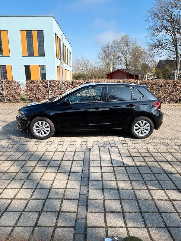 Gebraucht VW Polo Highline 95 PS (69 kW) 2018 Schwarz Kleinwagen
