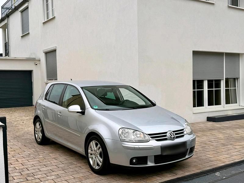 Gebraucht VW Golf VI 105 PS (77 kW) 2008 Silber Kleinwagen