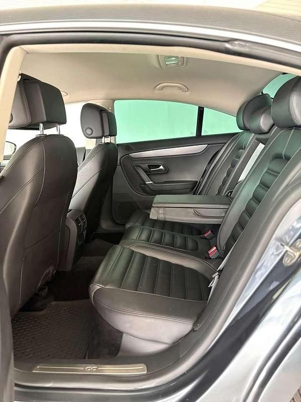 Gebraucht VW Passat Trendline 140 PS (102 kW) 2013 Silber Limousine