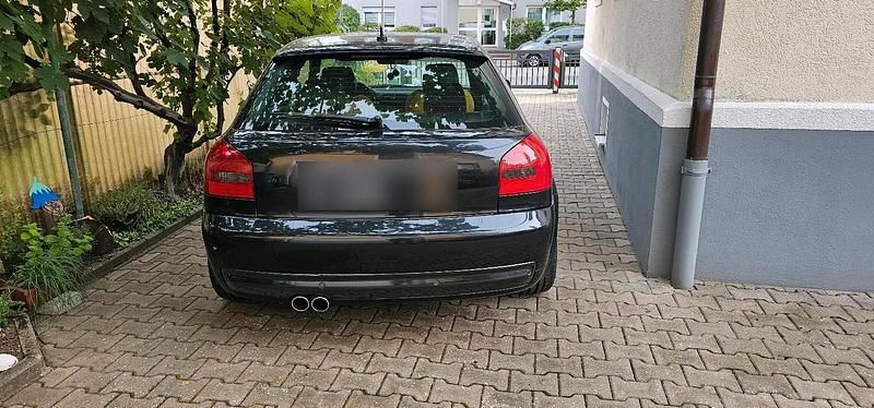 Gebraucht Audi S3 209 PS (153 kW) 2000 Schwarz Kleinwagen