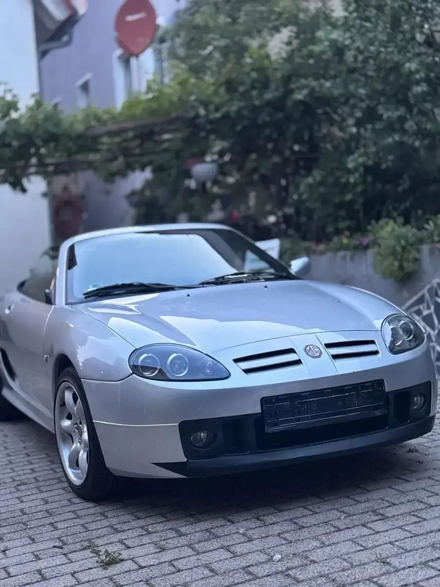 Käytetty MG TF 116 HP (85 kW) 2005 Hopea Avoauto