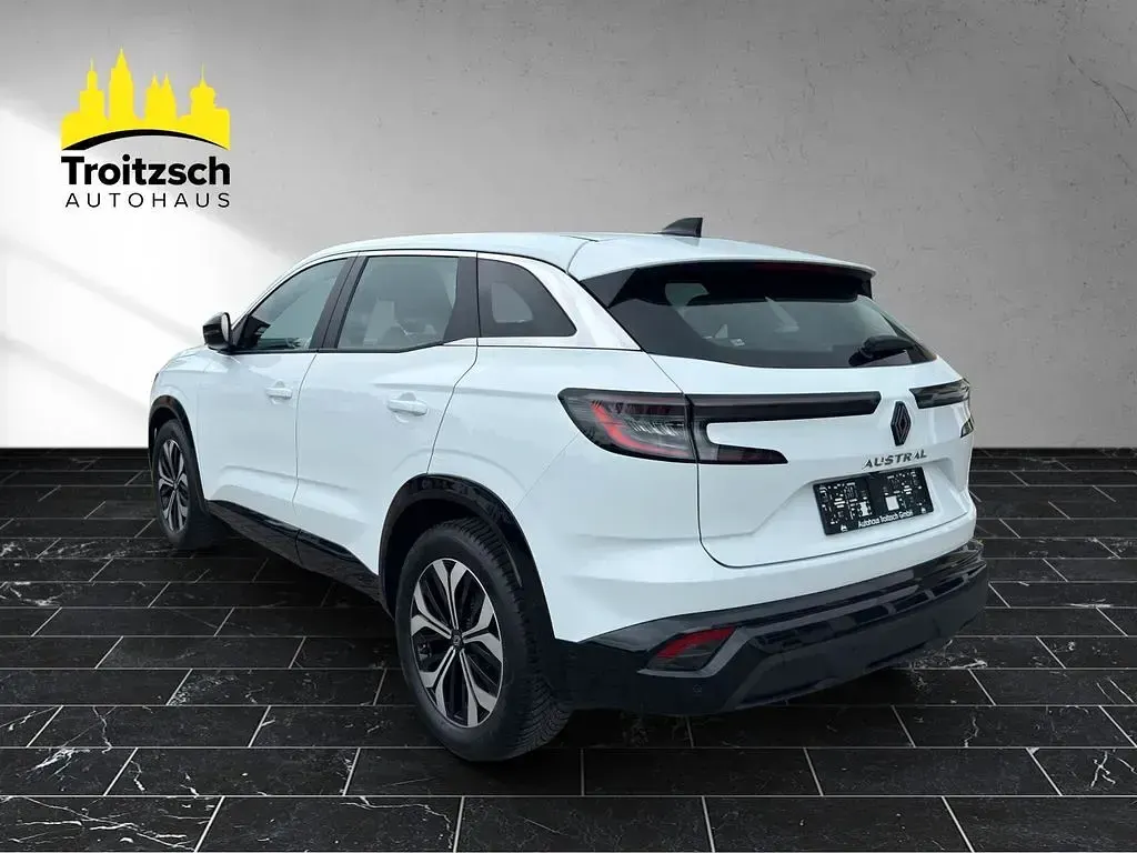 Usata Renault Austral Equilibre 140 CV (102 kW) 2023 Bianco SUV