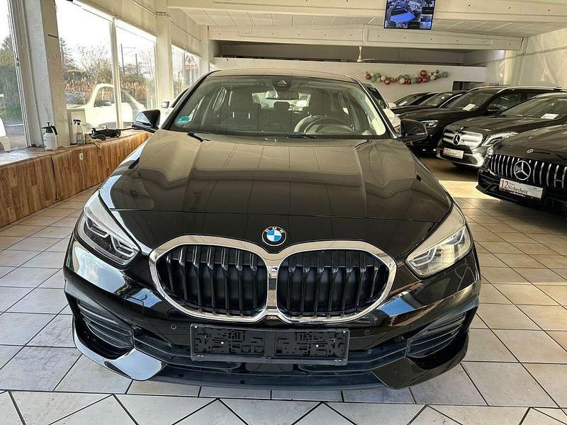 Gebraucht BMW 118 Advantage 150 PS (110 kW) 2022 Schwarz Kleinwagen