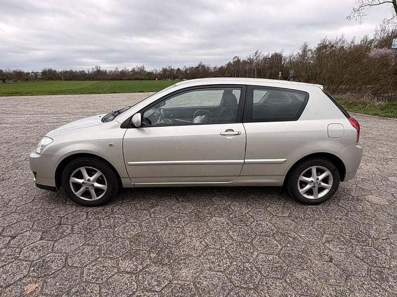 Gebraucht Toyota Corolla Sol 110 PS (80 kW) 2005 Silber Limousine