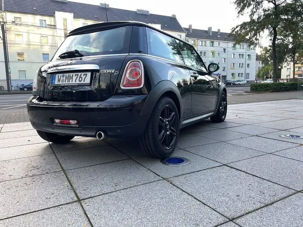 Gebraucht Mini Cooper D 111 PS (81 kW) 2013 Schwarz Kleinwagen