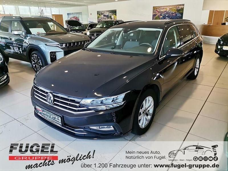 Gebraucht VW Passat Business 150 PS (110 kW) 2022 Deep black perleffekt Kombi