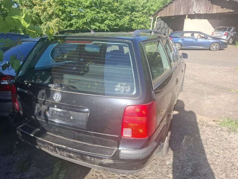 Gebraucht 2000 VW Passat Comfortline Limousine | 1.150 € (Guter Preis) - Bild 1/4