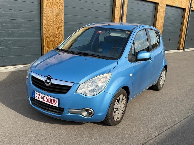 Gebraucht Opel Agila 65 PS (47 kW) 2009 Blau Kleinwagen