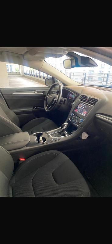 Gebraucht Ford Mondeo 150 PS (110 kW) 2018 Grau Kombi