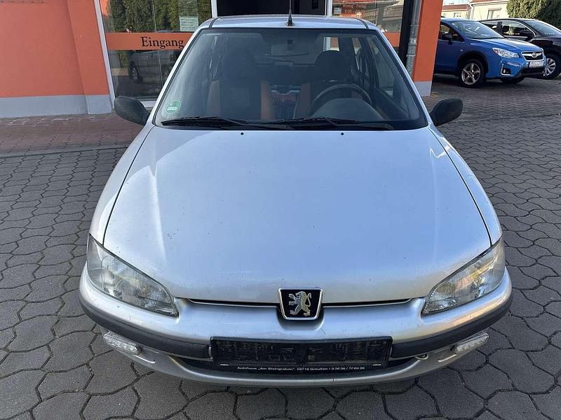 Gebraucht Peugeot 106 60 PS (44 kW) 2003 Silber Kleinwagen