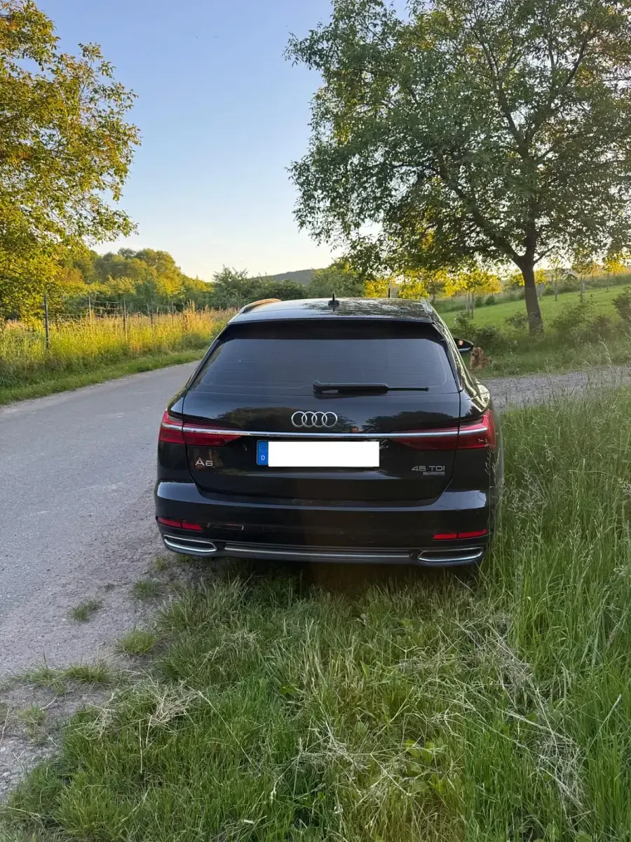 Używany Audi A6 231 KM (169 kW) 2021 Czarny Kombi