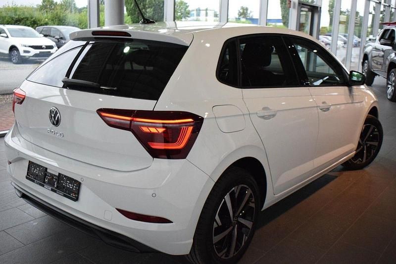 Gebraucht VW Polo Move 95 PS (69 kW) 2025 Weiß Limousine