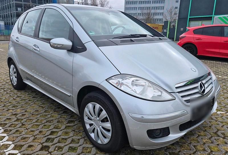 Gebraucht Mercedes A150 95 PS (69 kW) 2007 Silber Kleinwagen