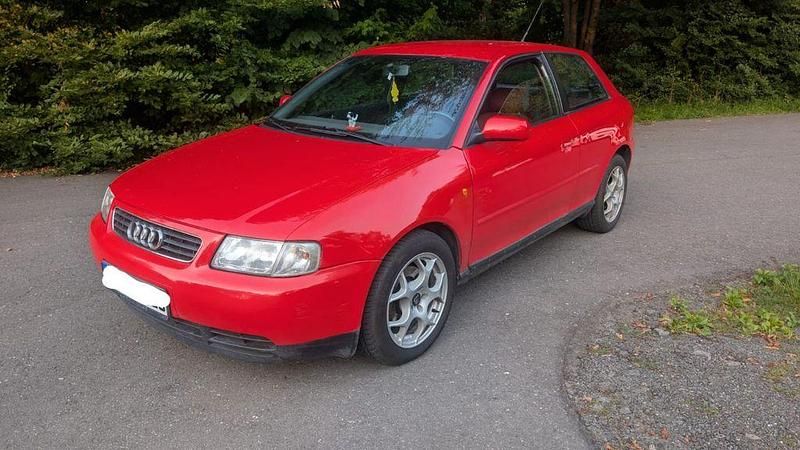 Rot Gebraucht 1998 Audi A3 Ambition Limousine | 500 € (Guter Preis) - Bild 1/4