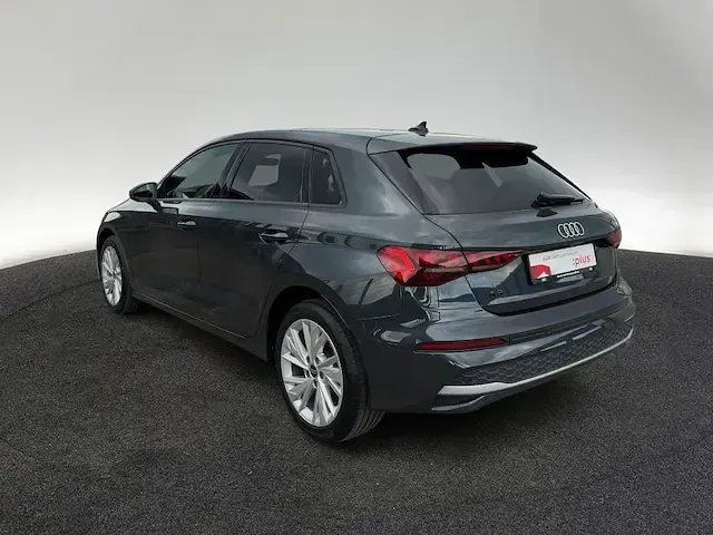 Second-hand Audi A3 Advanced 116 CP (85 kW) 2025 Gri Berlinǎ