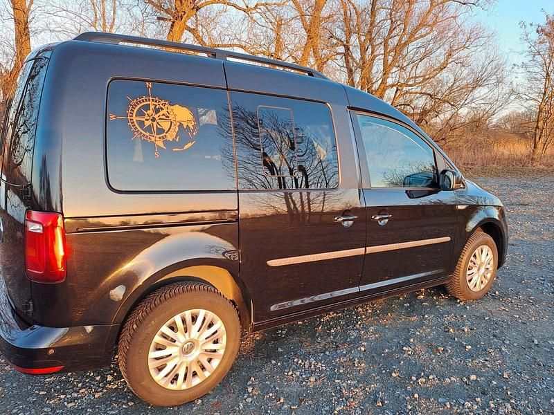 Gebraucht VW Caddy Trendline 102 PS (75 kW) 2020 Schwarz Van / Kleinbus