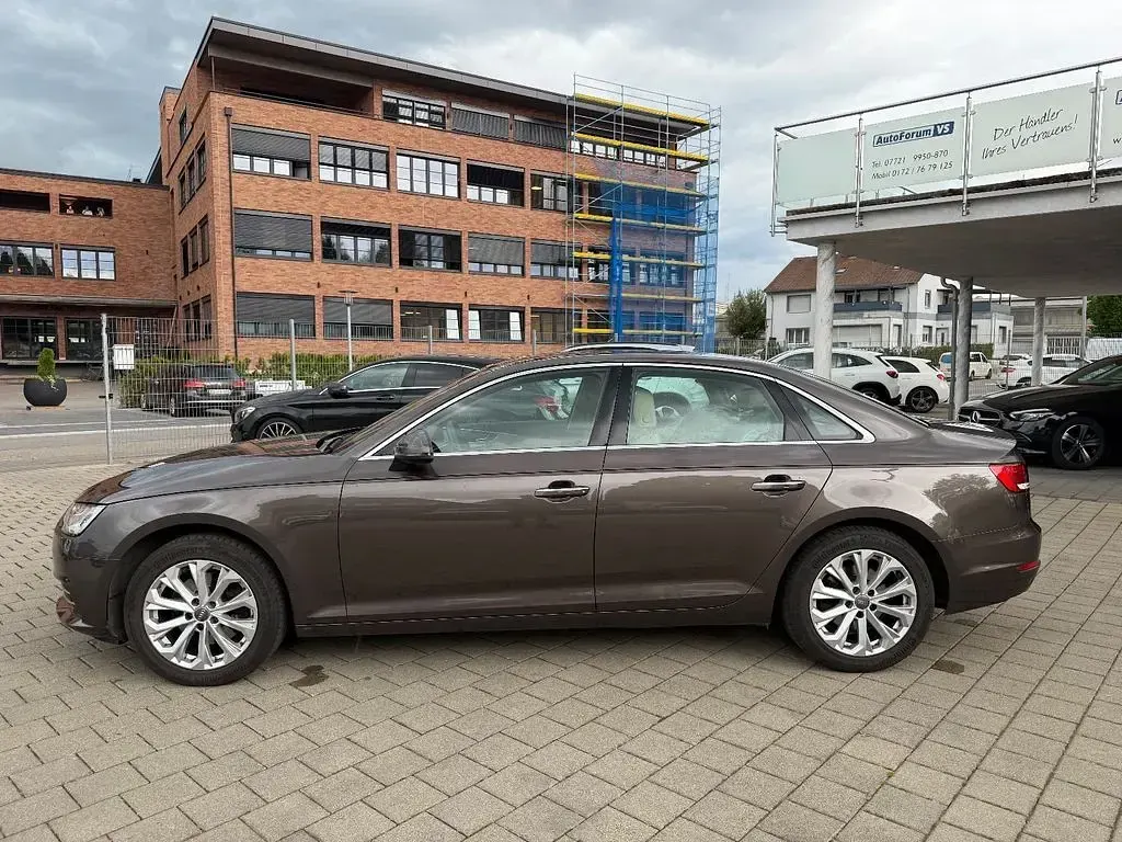Gebraucht Audi A4 Design 190 PS (139 kW) 2016 Argusbraun Limousine