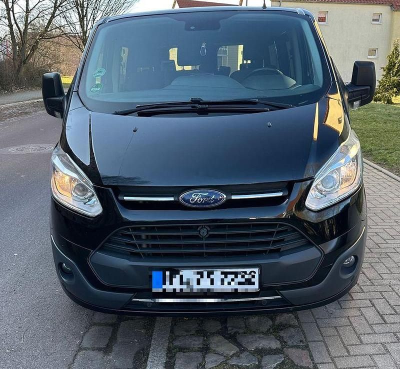 Gebraucht Ford Transit Custom 131 PS (96 kW) 2018 Schwarz Van / Kleinbus