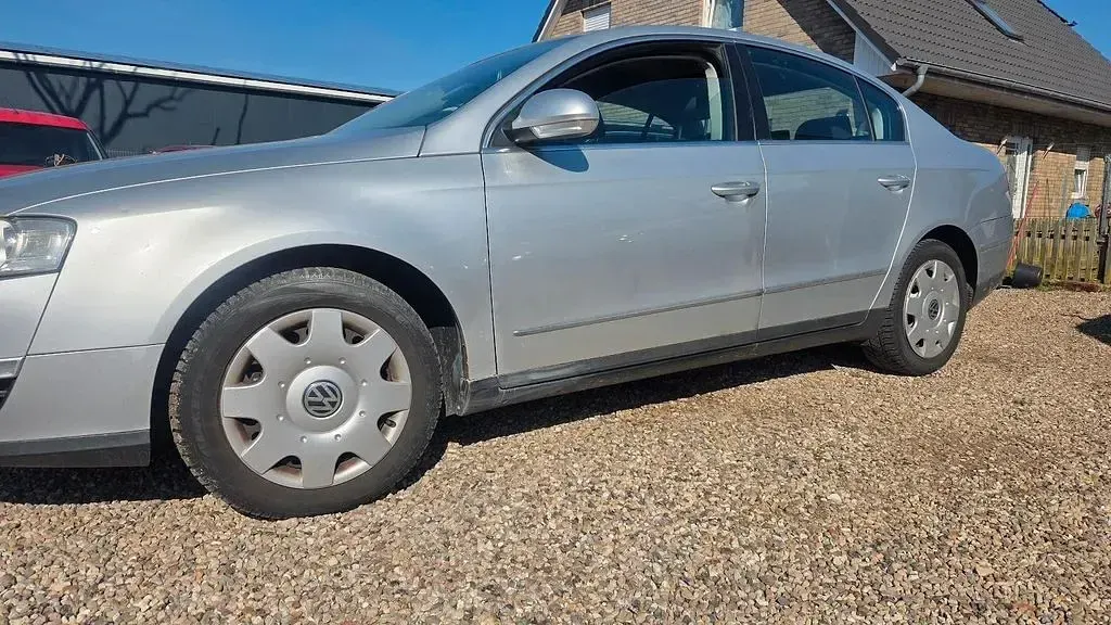 Gebraucht VW Passat Comfortline 140 PS (102 kW) 2007 Silber Limousine
