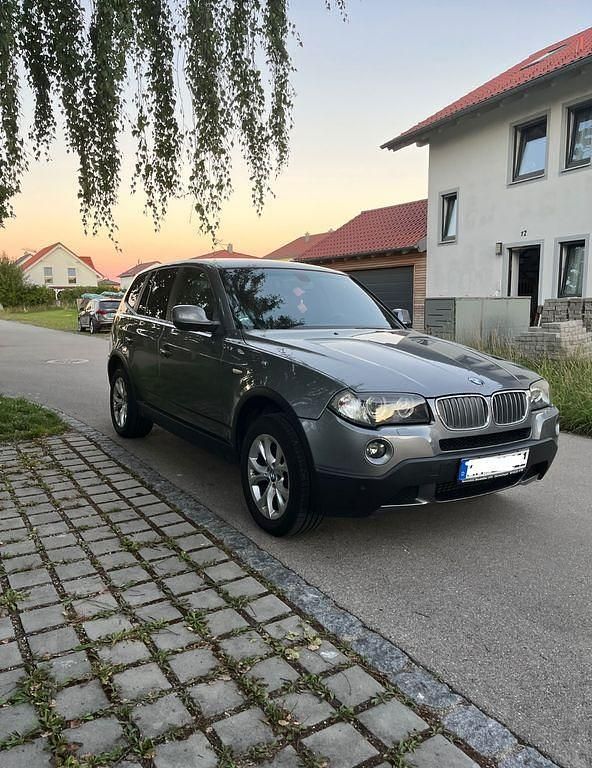 Grau Gebraucht 2009 BMW X3 SUV | 4.950 € (Superpreis) - Bild 1/4