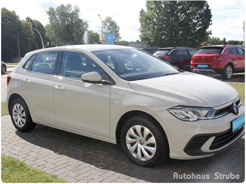 Gebraucht VW Polo Life 80 PS (58 kW) 2024 Grau Limousine