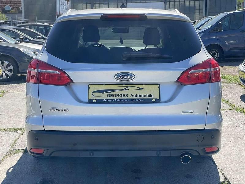 Używany Ford Focus Titanium 150 KM (110 kW) 2018 Srebrny Kombi
