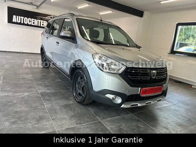 Silber Gebraucht 2020 Dacia Lodgy Stepway Van / Kleinbus | 9.990 € (Superpreis) - Bild 1/4