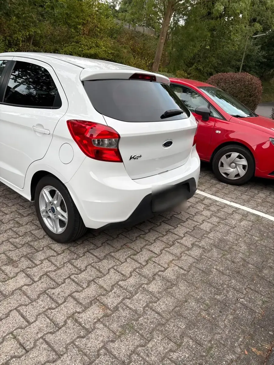 Gebraucht Ford Ka Plus 84 PS (61 kW) 2017 Weiß Kleinwagen