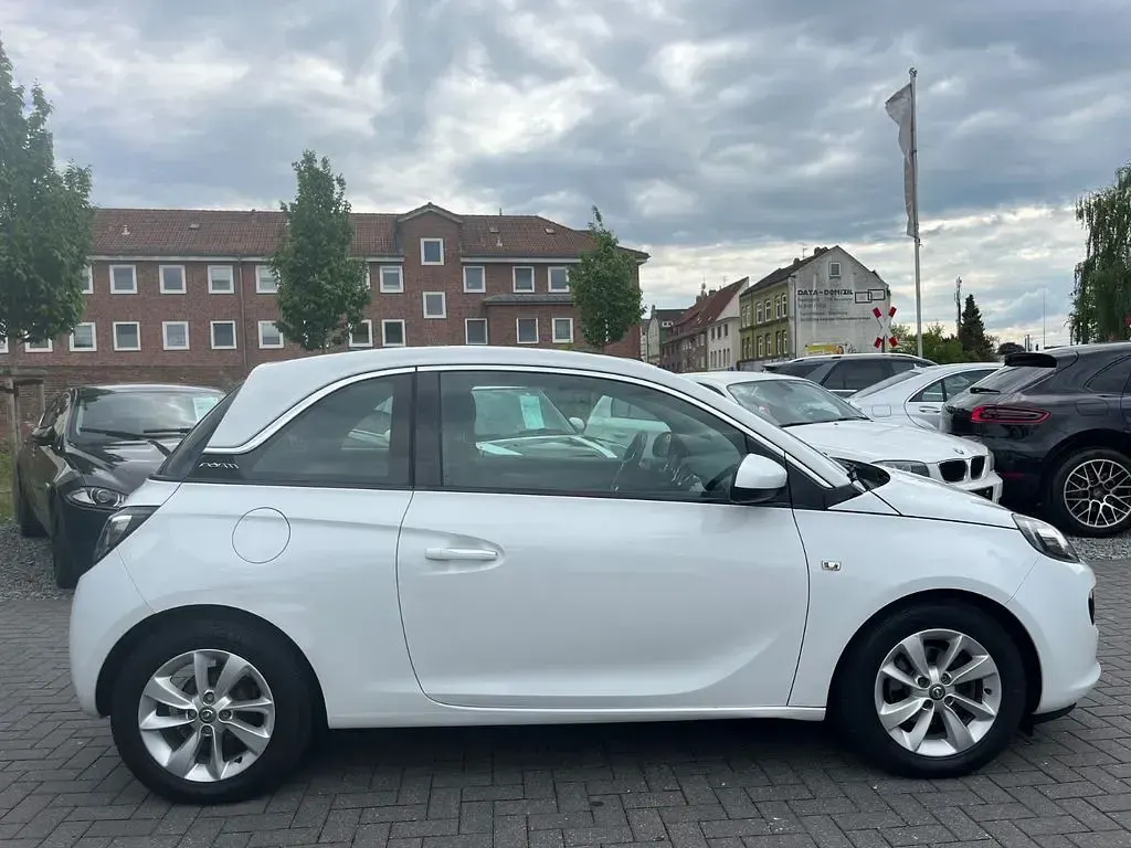 Gebraucht Opel Adam Glam 69 PS (50 kW) 2013 Weiß Kleinwagen