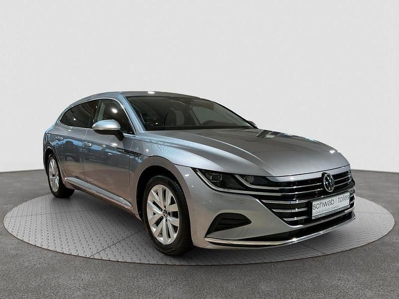 Gebraucht VW Arteon Elegance 150 PS (110 kW) 2023 Silber Limousine