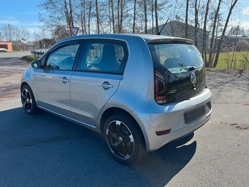 Gebraucht VW up! 60 PS (44 kW) 2020 Silber Kleinwagen
