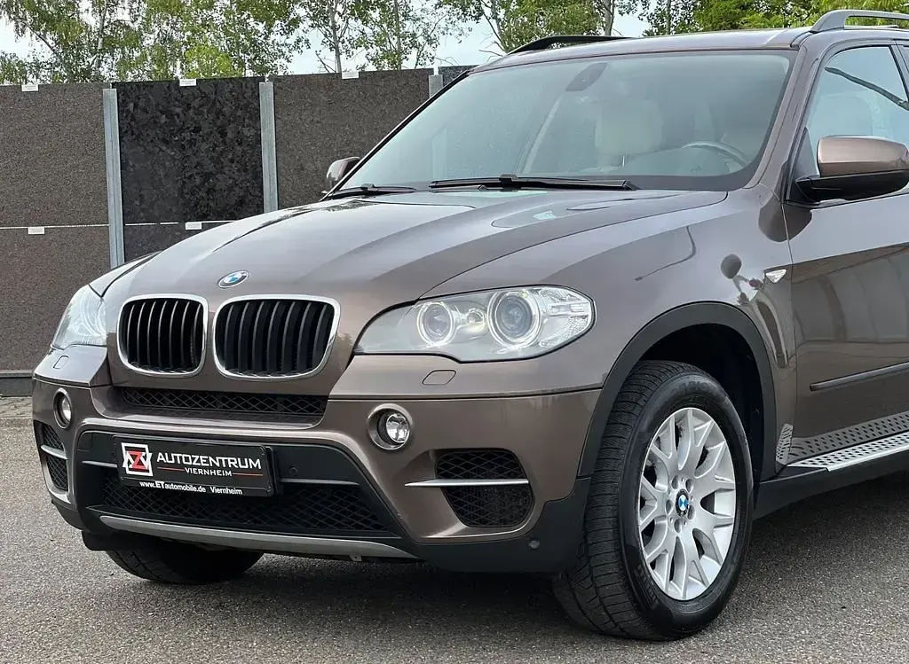Gebraucht BMW X5 Performance 245 PS (180 kW) 2013 Braun SUV