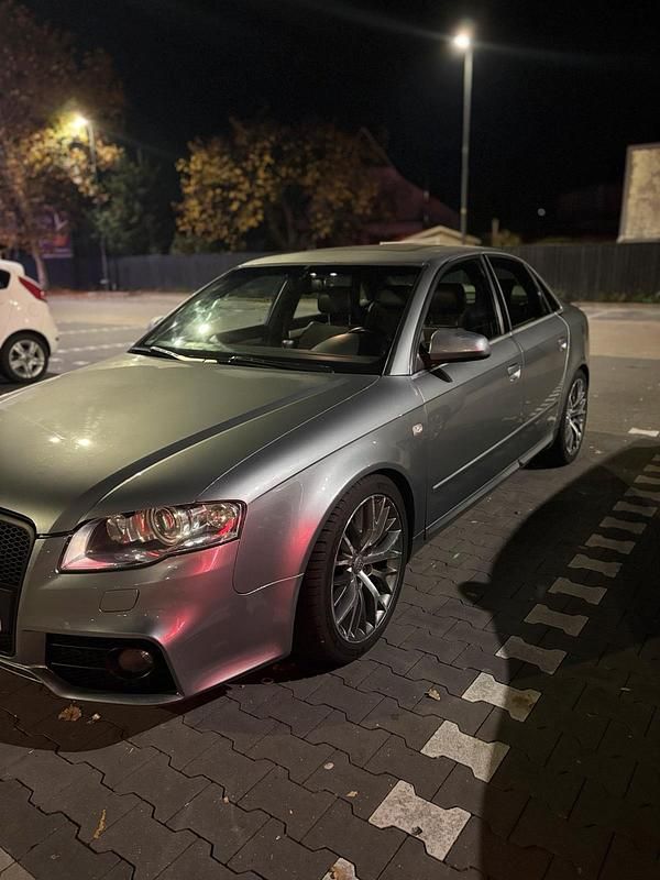 Silber Gebraucht 2006 Audi A4 S-Line Limousine | 3.000 € (Superpreis) - Bild 1/4