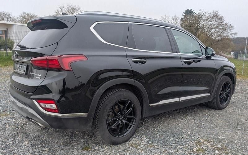 Gebraucht Hyundai Santa Fe Premium 200 PS (147 kW) 2019 Schwarz SUV