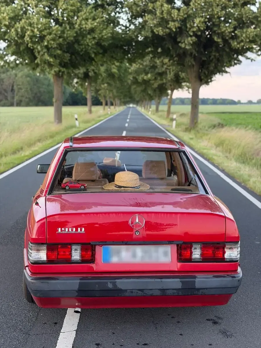 Gebraucht Mercedes 190 94 PS (69 kW) 1990 Rot Limousine