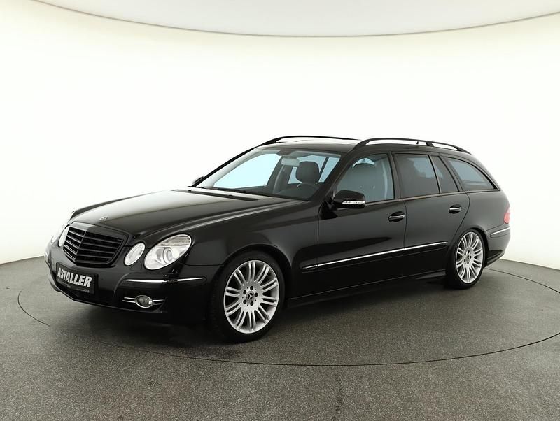 Gebraucht Mercedes E320 Avantgarde 223 PS (164 kW) 2008 Metalliclack obsidianschwarz