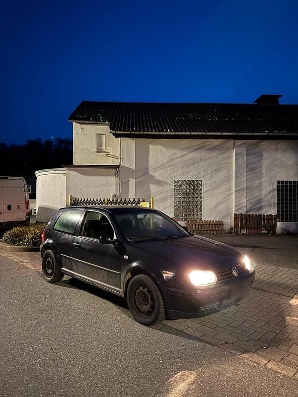 Gebraucht VW Golf IV 75 PS (55 kW) 2002 Schwarz Limousine